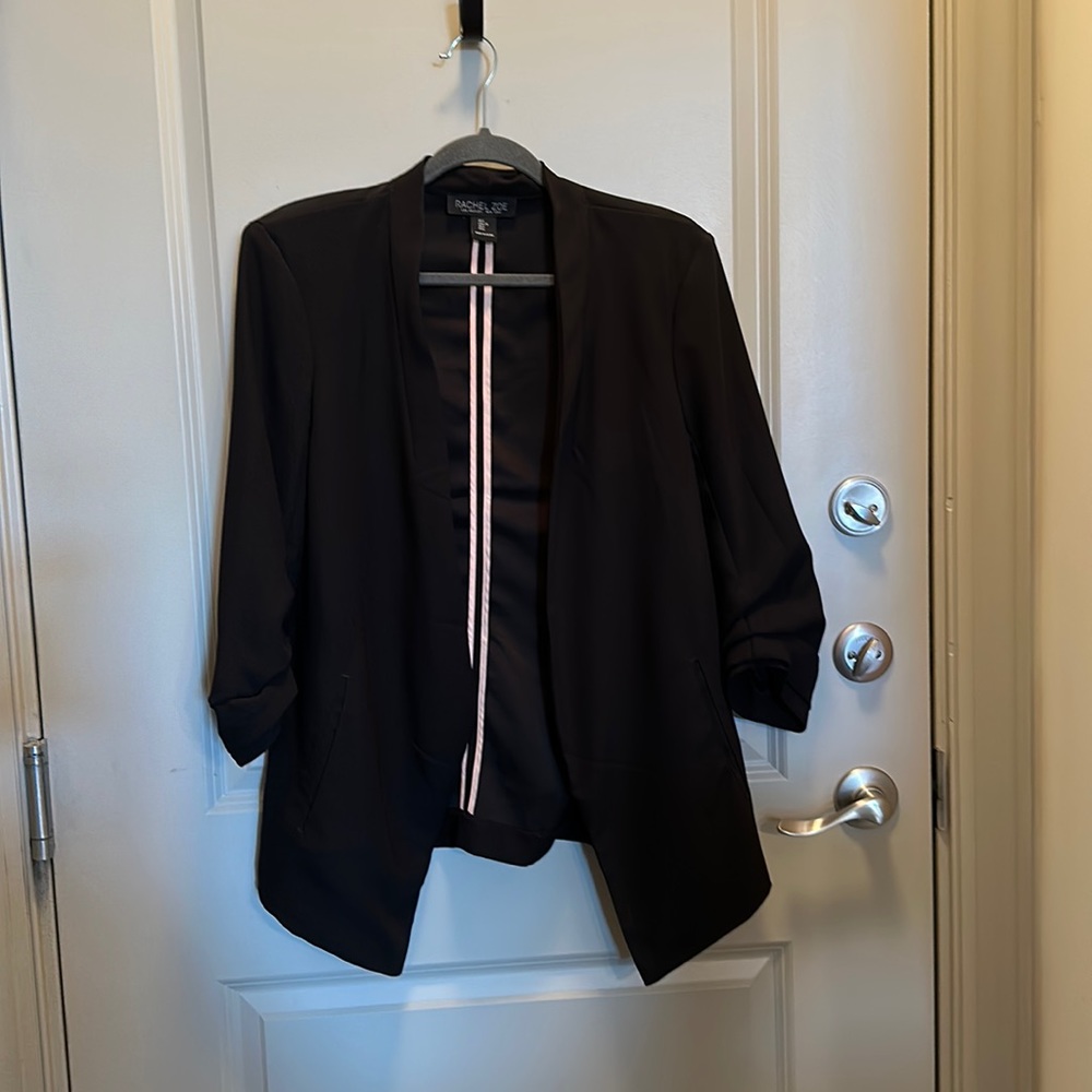 Women’s black 3/4 blazer
